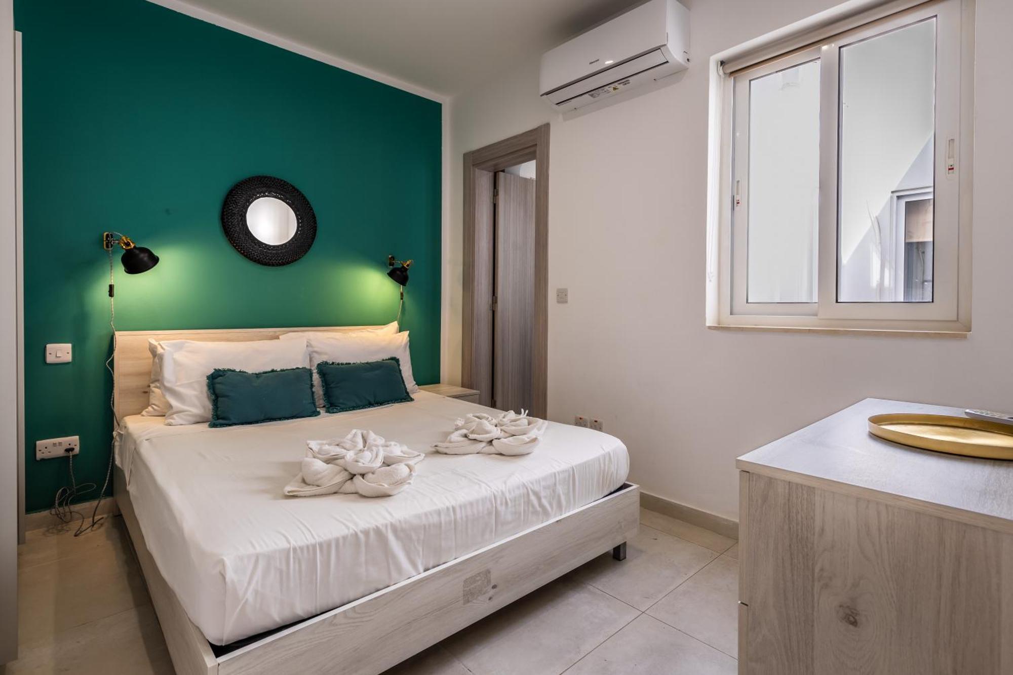 Xemx Sabiha Suite 5 Min Walk From St Julians San Ġwann Esterno foto