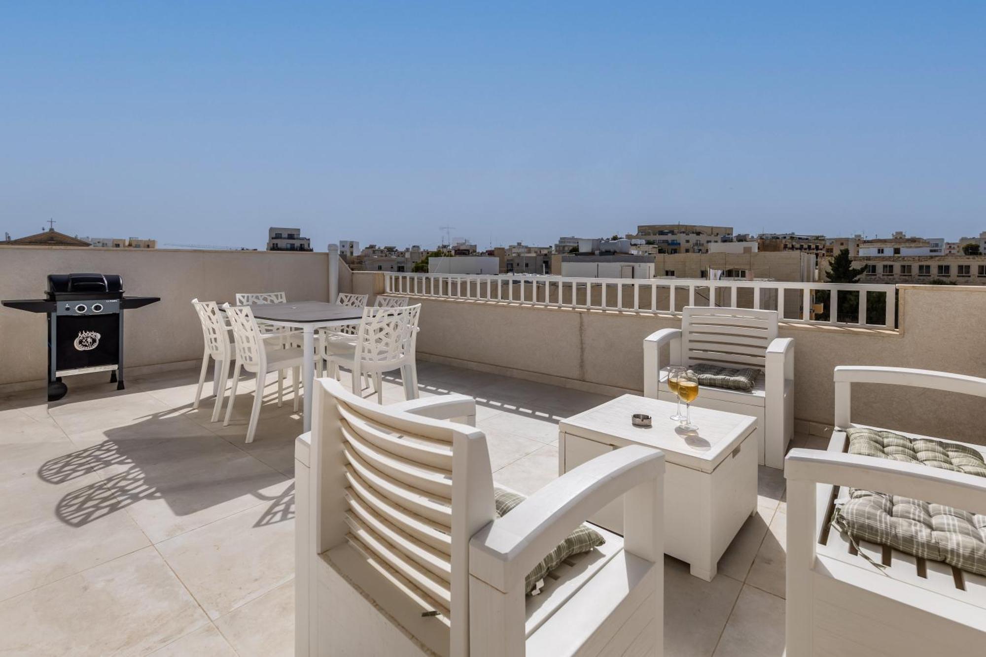 Xemx Sabiha Suite 5 Min Walk From St Julians San Ġwann Esterno foto