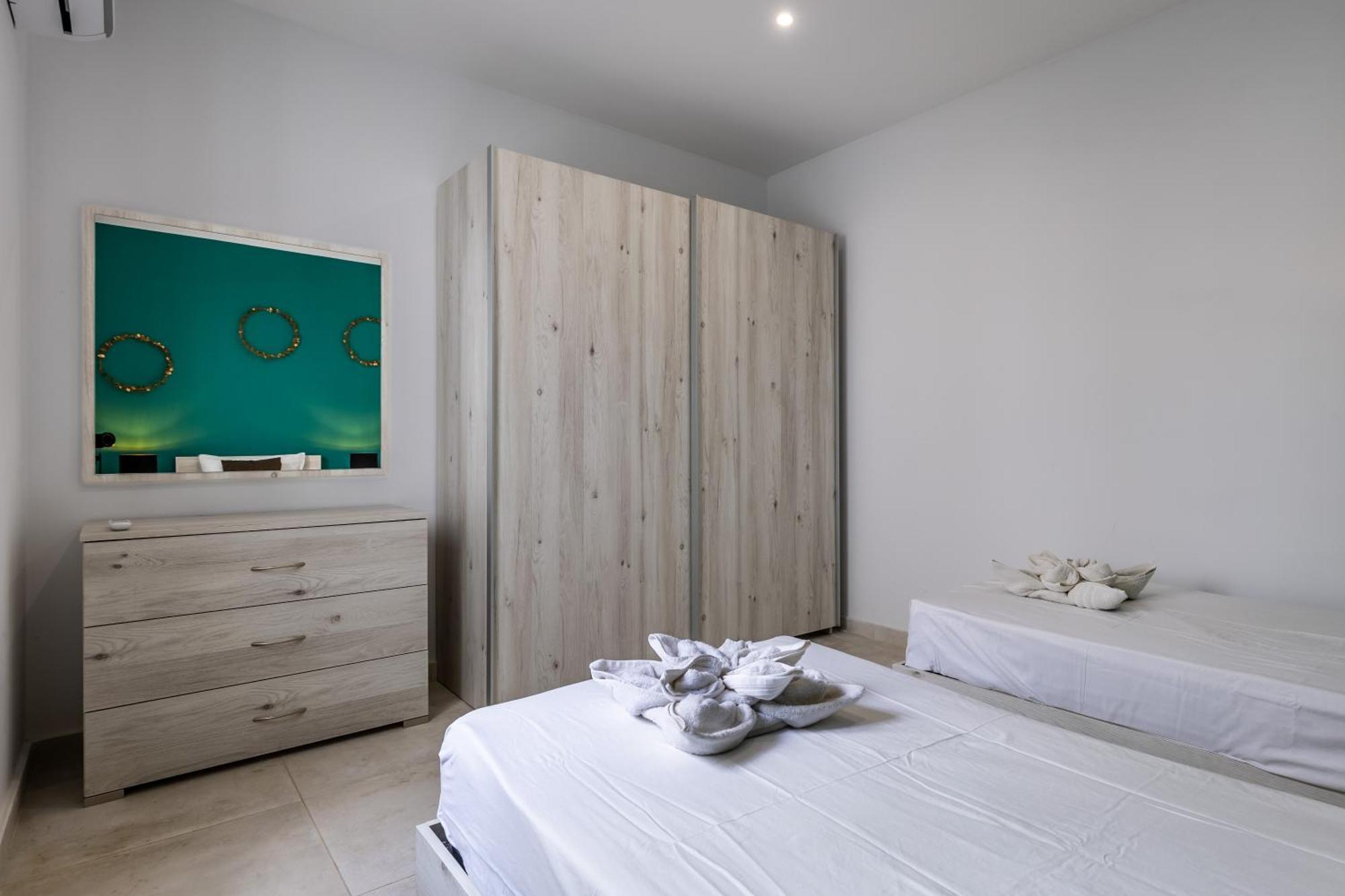 Xemx Sabiha Suite 5 Min Walk From St Julians San Ġwann Esterno foto